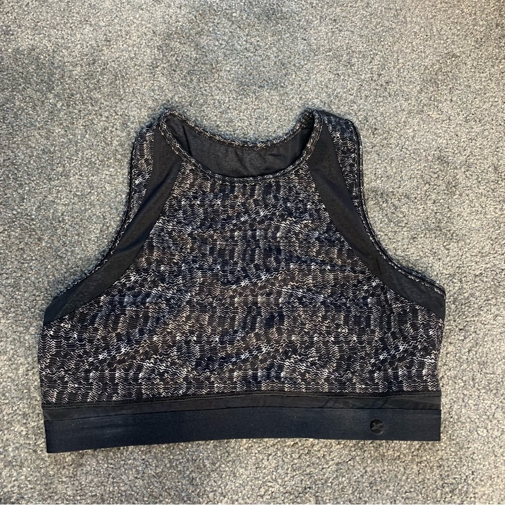 2XU high neck mesh printed athletic sports bra